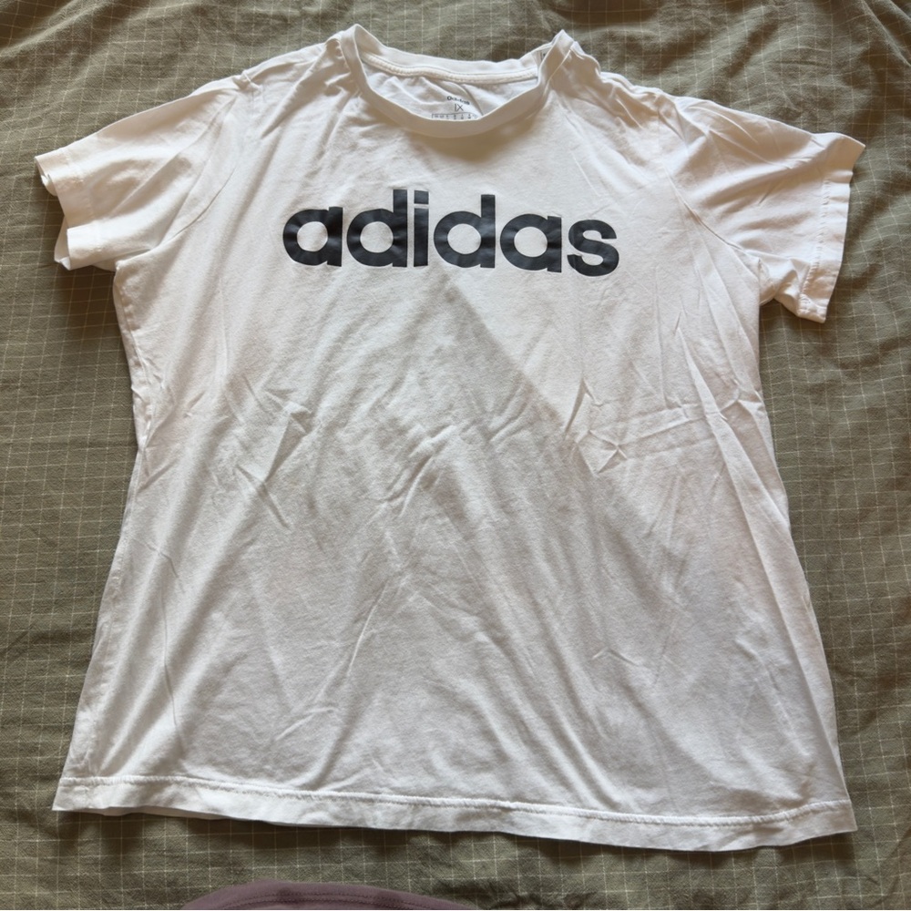 Adidas short sleeve t-shirt